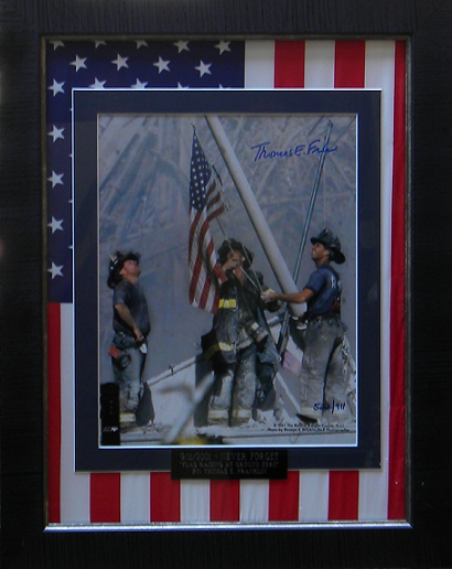 3 Firefighters Raising Flag Signed By Thomas E Franklin PSA/DNA 9/11 Photo 